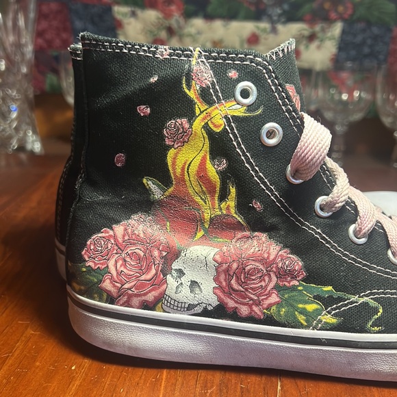 Joe Boxer Womens Hightop graffiti art Sneakers - Picture 6 of 8